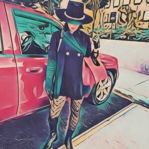 Meet your Posher, Adrienne